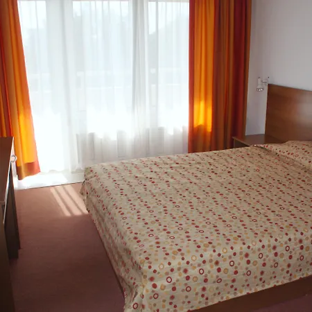 Park Bellevue 3* غولدن ساندز