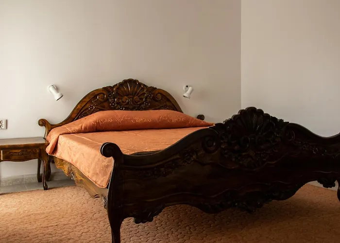 فندق Park Bellevue غولدن ساندز