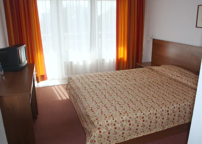 Park Bellevue 3* غولدن ساندز