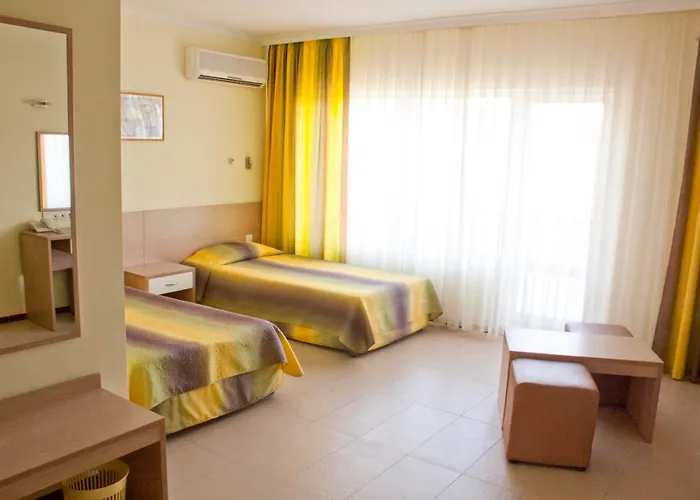 Park Bellevue فندق غولدن ساندز