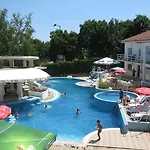 Park Bellevue Отель 3*
