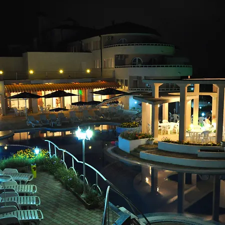 Park Bellevue Hotell 3*